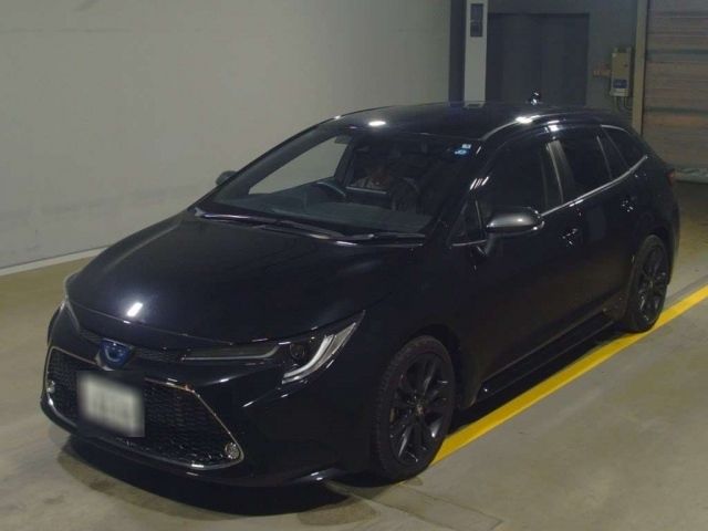 12814 Toyota Corolla touring ZWE211W 2021 г. (TAA Yokohama)